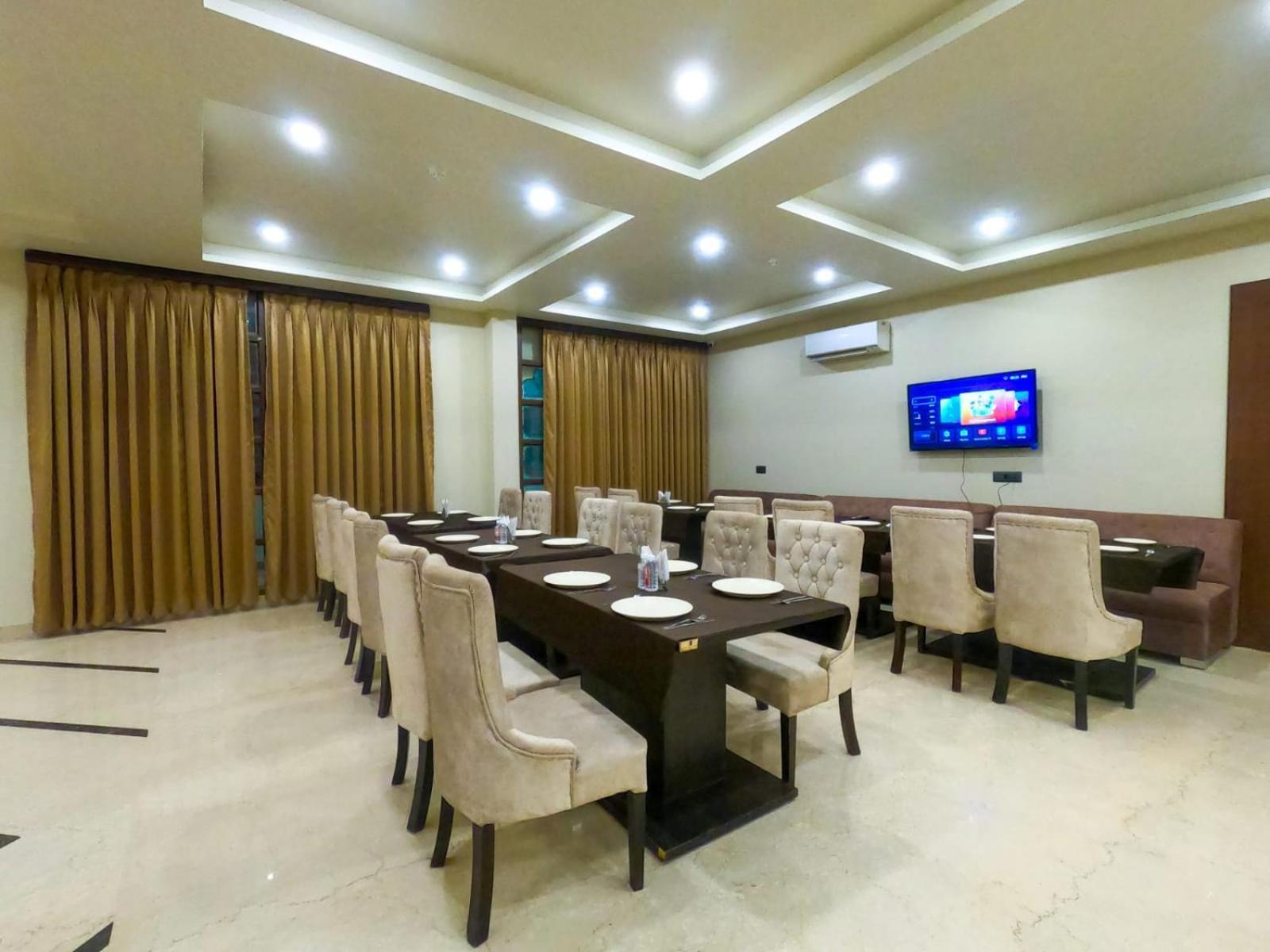阿格拉 The Taj Vista Agra- Walking Distance To Taj Mahal酒店 外观 照片